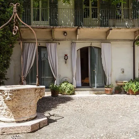 Palazzo Fracastoro 4* Verona